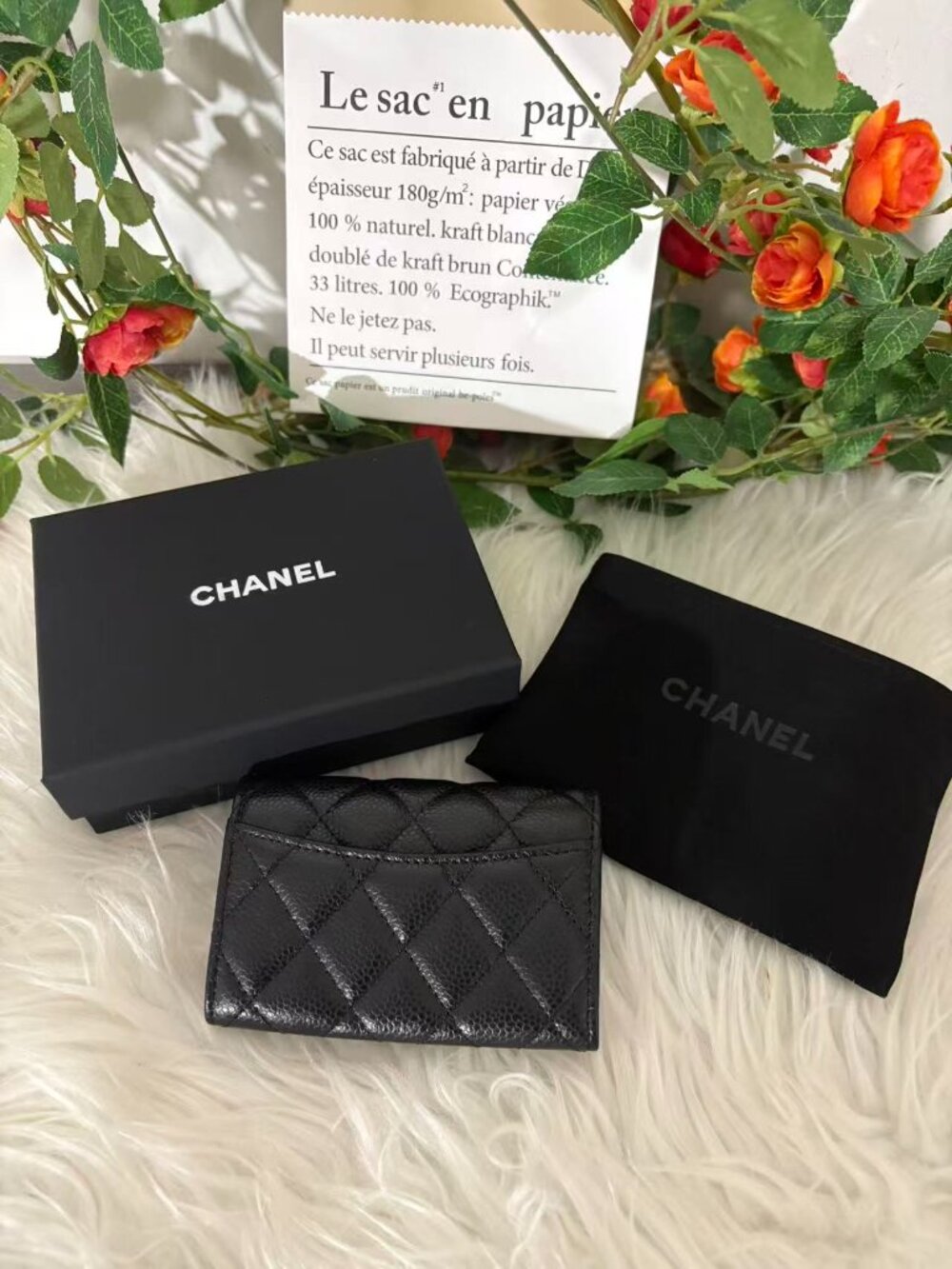 Chanel Wallet - Picture 2 of 4
